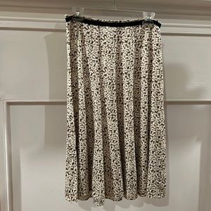 Christopher & Banks Print Skirt.  Size 4